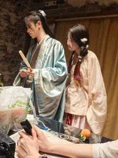 砂器牛X,这句话我已经说腻了。
改版后的《晦夜十三年》几乎就