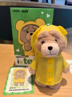 就是这么酷，一发入魂！雨衣小熊拎肥家✌