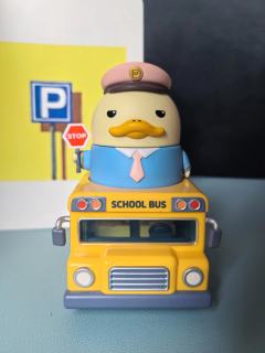 我的画和我的娃💛
憨憨鸭指挥交通中：请按规定停车🅿