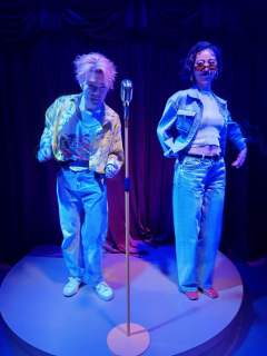 限智级纯狱风喜剧《低智商犯罪》～
✨《低智商犯罪》，这部话剧