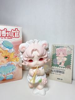 #米卷   桃桃天使   背面没啥特点，实物的眼睛非常漂亮