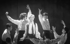 道林格雷的画像 3.22晚
三颗星 都给演员！
张泽 苗梦初