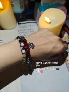 《流氓叙事》里没有流氓,就像世间从无纯粹的英雄,只有不肯低头