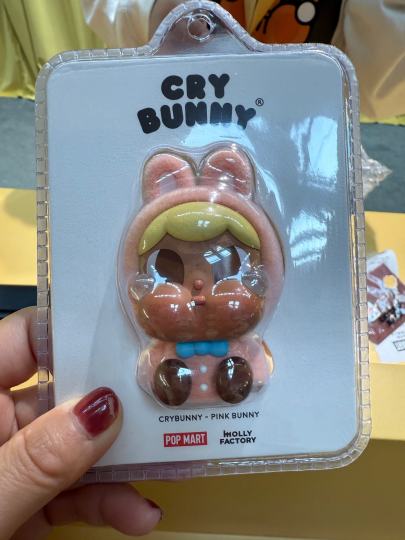 价格高的离谱的小鼻嘎…和69的盲盒到底有啥区别啊我说。