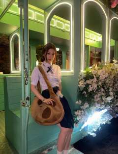 新图速递｜虞书欣同款毛绒挂件「醇爱」上线💕
太好了是欣欣的