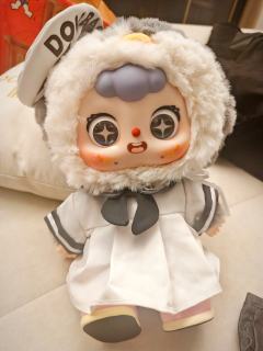 400大体，两穿的衣服，三对眼瞳，这价格香啊！