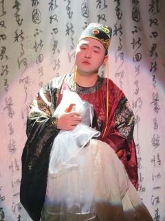 当“正确”带来伤害,“错误”给予温暖,我们该忠于抽象的道义,