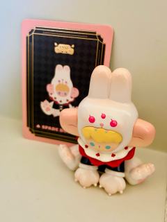 猫爪兔耳坐姿好萌好可爱，细节也很不错，性价比很高。