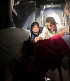 是什么让我回家妆都不卸 前两晚都只睡四小时 打了大概10.5