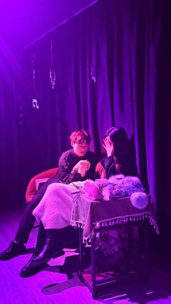 实在想不通怎么会有a本写得如此离谱，b本平平无奇，让我骂了几