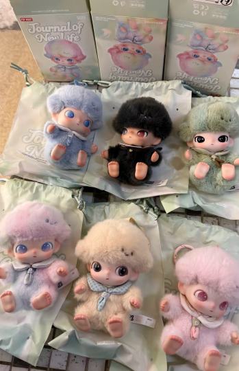 是谁不喜欢新生日记啊？不用一人一句，我敢说没有一个人讨厌新生日记的DIMOO