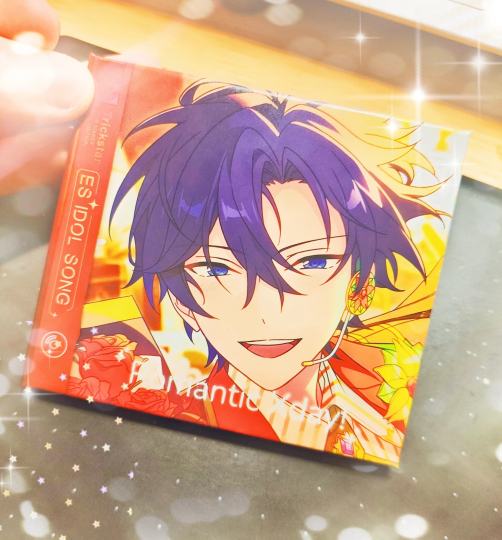 从一开始就是当色纸在吃吃吃 😋如果lad真的能出点小的色纸就好了…