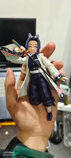 鬼灭之刃目前大部分手办、周边溢价较高,不推荐入,有高额叠劵可