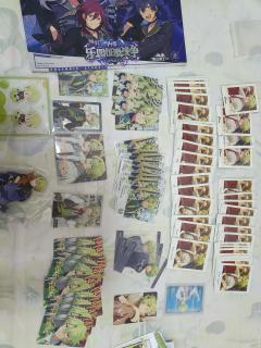 有没有老师看看多少可以标价多少啊，还有日和一个丑娃一个兔团没