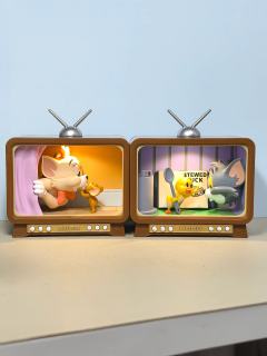 好看好看！！正好留下一对cp！想在要一个经典片头但是现在有点