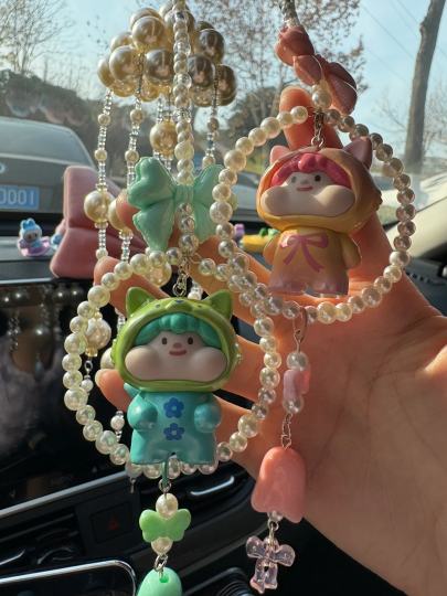 哇～这么漂亮的车挂是谁做的呀？哦～是我这个心灵手巧的小女孩！