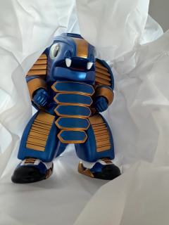 商家态度很好。东西到手的时候不错拆盒未拆袋，拿到手沉甸甸的，