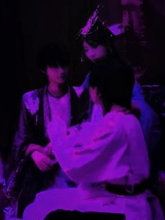 都去给给我打《青白》，打完《青白》之后就只有《青白》和其他剧