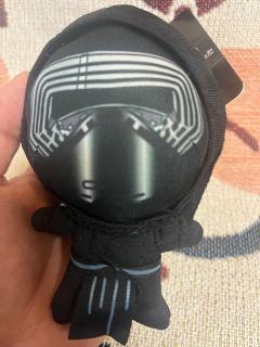 9款挂件之一，Disney品牌标，标签9号，做工好手感不错。