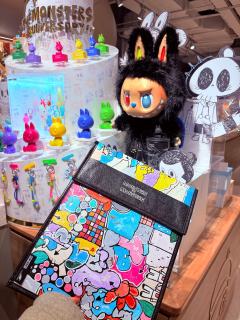 姐妹本来想抽橙色或绿色配17，没想到抽来的蓝黄色比预期好看，