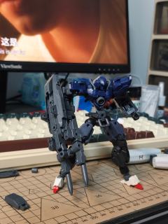 某天晚上看电影时搭的，打桩机很对味