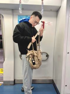 4.0心底密码，我觉得黑色是最好的。黑色确实非常百搭，搭配什