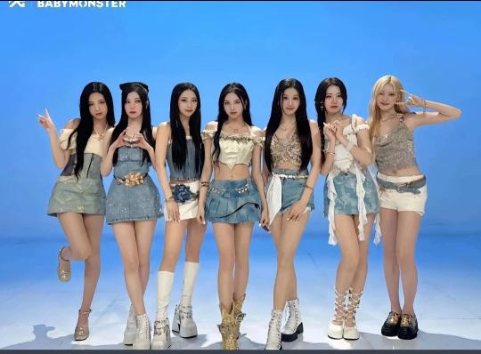 个人认为ruka（队长、主舞、领rap）
asa（主rap、领舞、ace）
rami（领舞、领唱）
pharita（主唱、门面）
你们认为是谁🥵 @Dear-浅延永爱巴  @鹿思琦.洛桉助理  @古德