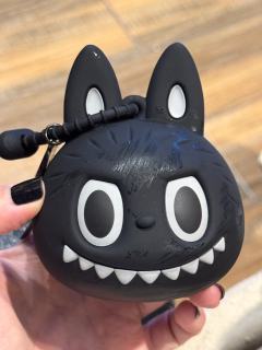 如果你不像我把它扔进碎纸屑里揉一圈，应该不会变成这样。
处理