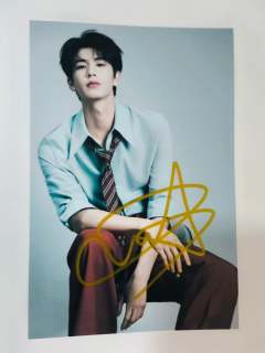 小核桃们 礼貌问问这几张是真还是假呀？