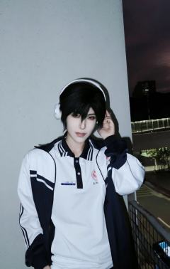 真的要吹爆这家夜场!一进门就被超燃的氛围狠狠拿捏,灯光炫而