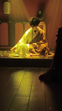 壁上观很好玩,胡不为这个角色本来很牢,但演圆改了五人版阿绾变