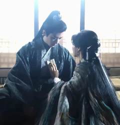 夜色尚浅终是心中意难平