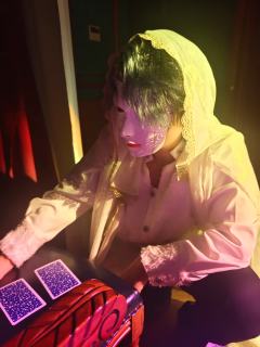 老师，我愿意永远沉沦。

🎬 本场卡司
希亚：余歌
管家：