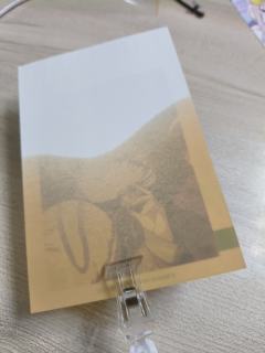 很难想象这张特典经历了什么