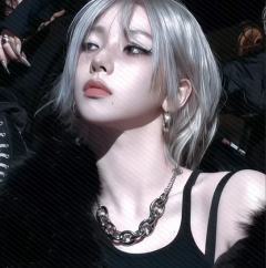 只知道柳智敏唯一吒颜一门面ace队长主舞领rap副唱很美 
