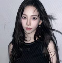 只知道柳智敏唯一吒颜一门面ace队长主舞领rap副唱很美 
