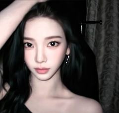 只知道柳智敏唯一吒颜一门面ace队长主舞领rap副唱很美 
