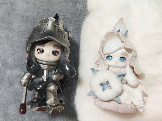 爱能让人坚硬如盾，也能让人柔软似棉。