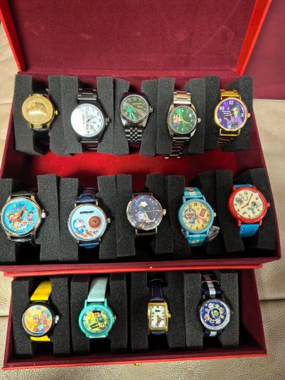 八爪鱼的手表展示，中秋月饼盒真实用，哈哈哈哈