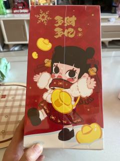 终于看到molly新款1/8可动的真面目了，一身唐装喜庆，寓