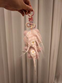 今天收到的
我第一只crybaby
小时候玩儿芭比娃娃编辫子