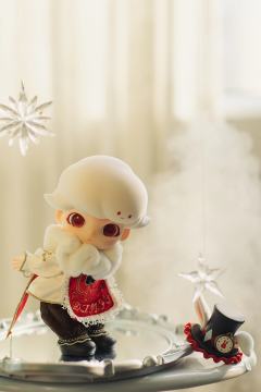 DIMOO  童话奇境

-

时空翻转，跟随DIMOO变成