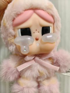 今天收到的
我第一只crybaby
小时候玩儿芭比娃娃编辫子