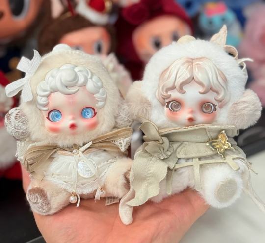 谁懂这两个花了多少血汗钱，那个更美？