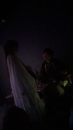 《草芥》
今朝唯我少年郎
敢问天地试锋芒
银鞍白马踏江湖
一