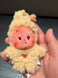 丑萌丑萌的星星人小饼干们～
大小很适合挂包上，没事捏捏它们也