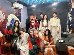 姐姐：蒂蒂

沈书华：奇奇

19:荣誉

阿金：柴闪闪

