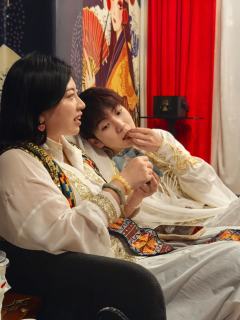 姐姐：蒂蒂

沈书华：奇奇

19:荣誉

阿金：柴闪闪

