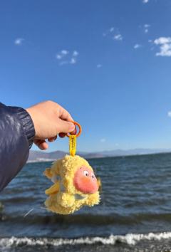 🦸星星人小超人在洱海上起飞啦！
🦸这款星星人挂件真的非常