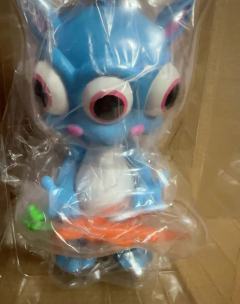 Ron English的Ronnie Rabbit手办，全新